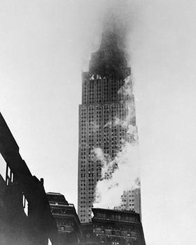 b52 crash into empire state building in 1945 that led to only know free-falling elevator in modern times